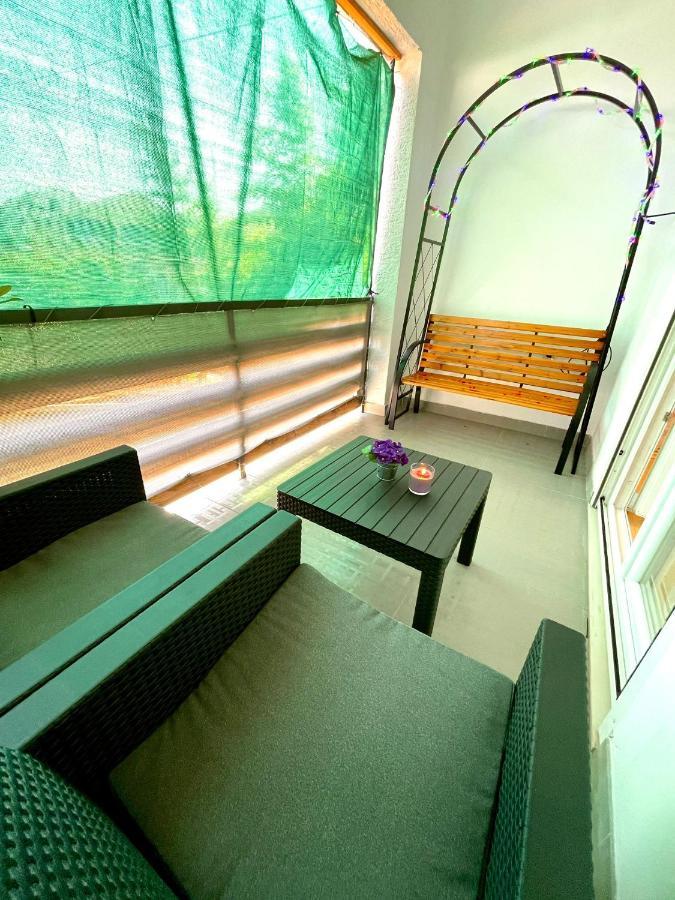 Apartment For 6 + Free Parking Place Zadar Exteriör bild